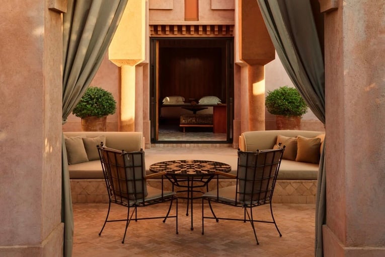 Amanjena, Maroko – Marrakéš | Exclusive Tours 21-10-Amanjena-Rooms-Al-Hamra-Suite-0346