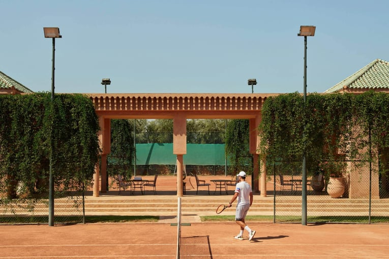 Amanjena, Maroko – Marrakéš | Exclusive Tours 21-10-Amanjena-Tennis-Court-1901