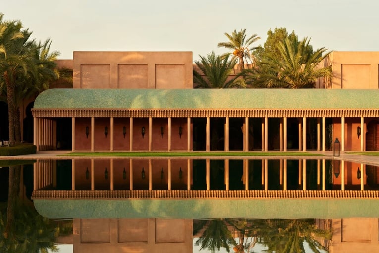 Amanjena, Maroko – Marrakéš | Exclusive Tours amanjena_morocco_-_exterior_bassin