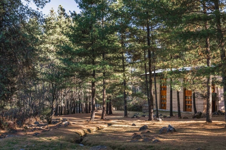 Amankora, Bhútán – Thimbú | Exclusive Tours amankora-bhutan-paro-lodge-exterior_2