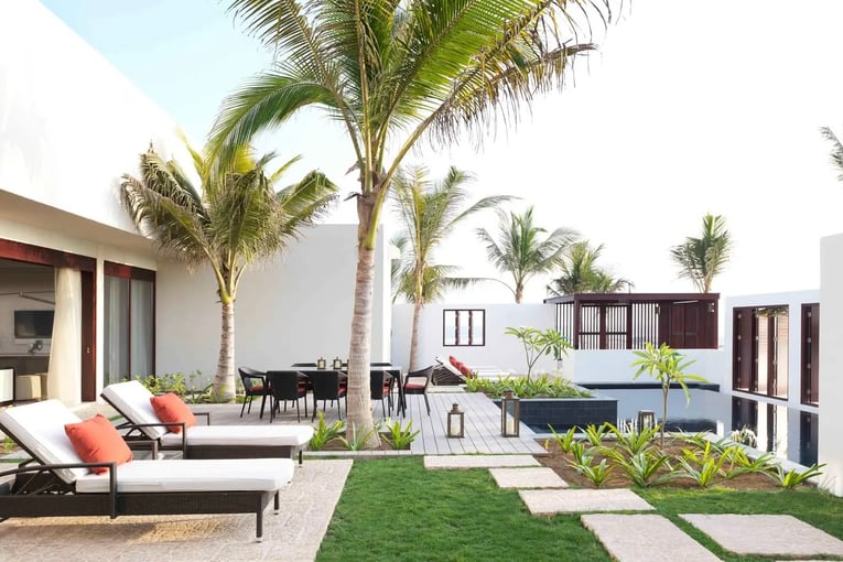 Anantara Al Baleed Resort Salalah al_baleed_by_anantara_royal_beach_villa_garden__1920x1037