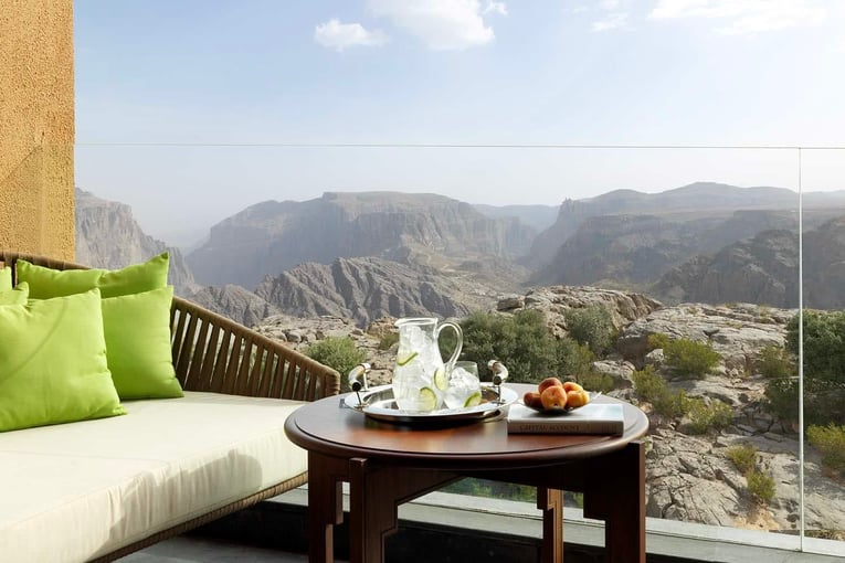 Anantara Al Jabal Al Akhdar anantara_al_jabal_al_akhdar_deluxe_canyon_view_balcony_01_1920x1037