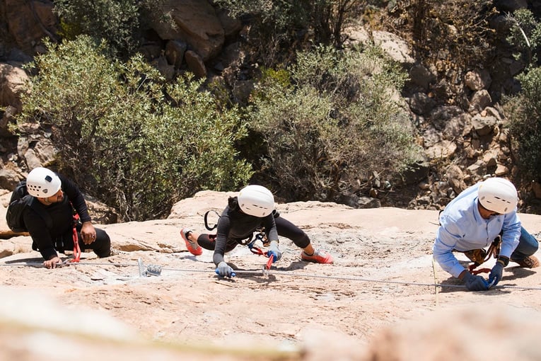 Anantara Al Jabal Al Akhdar leisure---rock--activity-wall-(3)