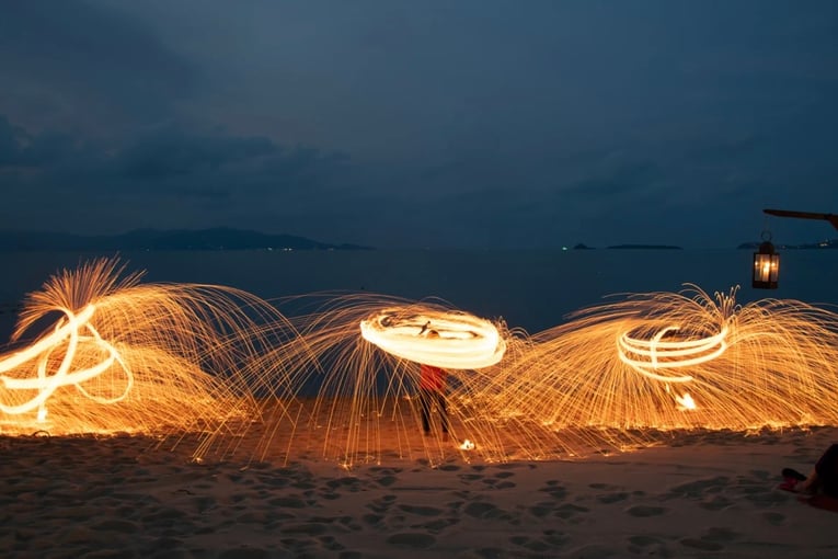 Anantara Bophut & Spa Koh Samui _anantara_bophut_dinner_on_the_beach_02_1920x1037