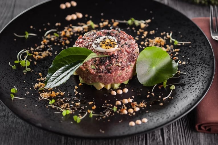 Anantara Bophut & Spa Koh Samui abs_full-moon_beef-tartar_g_a_h_1920x1037
