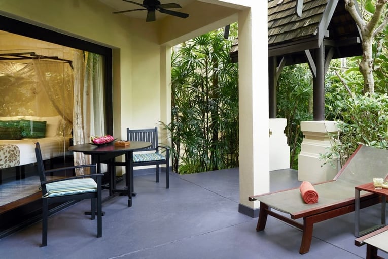 Anantara Bophut & Spa Koh Samui abs_garden-view-suite_terrace_g_a_h_1920x1037