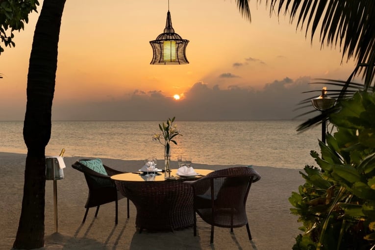 Anantara Dhigu Maldives Resort anantara_dhigu_dining_by_design_1920x1037