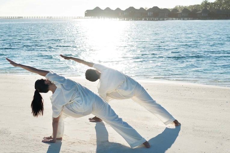 Anantara Dhigu Maldives Resort anantara_dhigu_maldives_yoga_beach_03_1920x1037