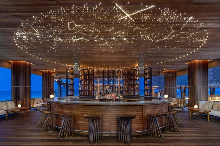 Anantara Kihavah anantara_kihavah_restaurant_sky_bar_interior_1920x1037px