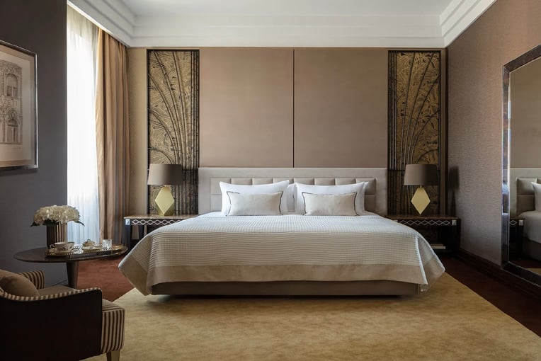 Anantara New York Palace Budapest Hotel, Maďarsko - Budapešť | Exclusive Tours anantara_new_york_palace_budapest_hotel_deluxe_historical_wing_straighton_room