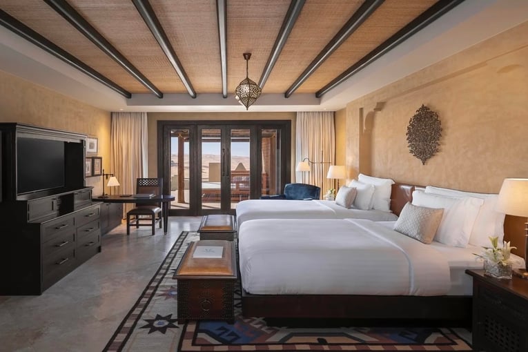 Anantara Qasr al Sarab qasr_al_sarab_desert_resort_by_anantara_guest_room_two_bedroom_villa_twin_bedroom
