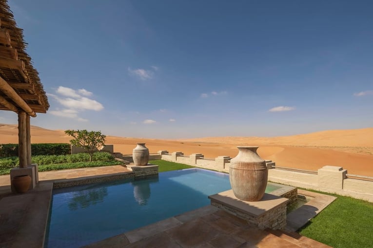 Anantara Qasr al Sarab qasralsarabdesertresortbyanantaraguestroomroyalpavilionvillaoutdoorpoolterracedesertview