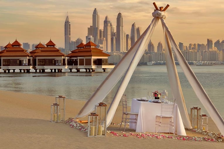 Anantara The Palm Dubai Resort anantara_the_palm_dubai_dining_by_design_new01_2019_1920x1037