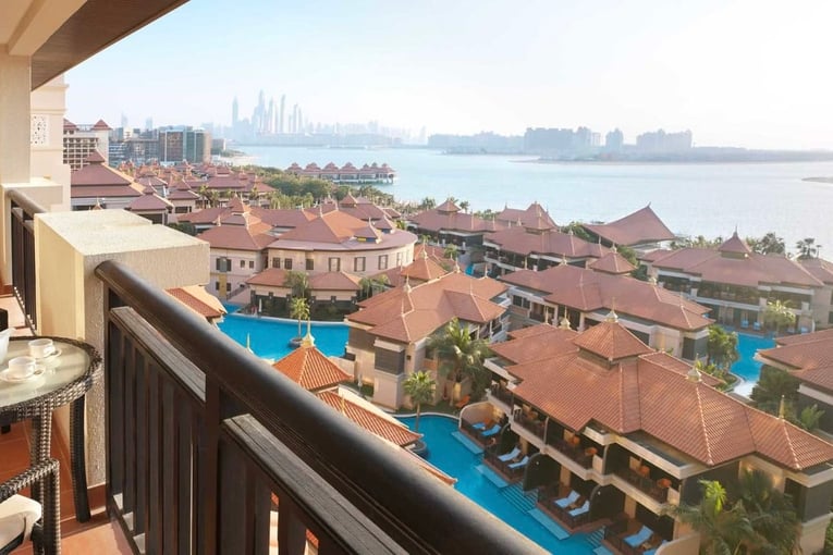 Anantara The Palm Dubai Resort anantara_the_palm_dubai_one_bedroom_apartment_balcony_02_1920x1037