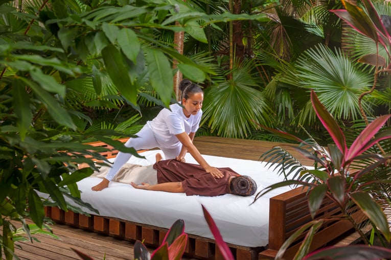 Anantara_Maia_Seychelles_Villas_Anantara_Spa_Thai_Massage