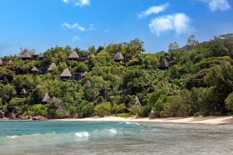 Anantara_Maia_Seychelles_Villas_Beach_View