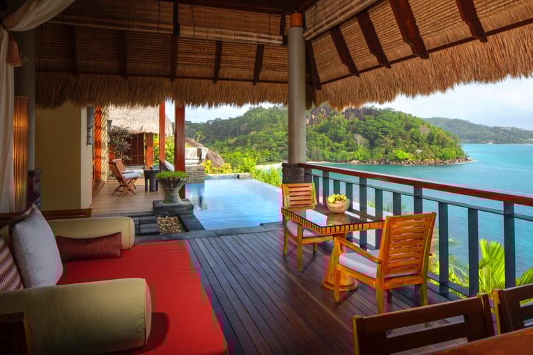 Anantara_Maia_Seychelles_Villas_Premier_Ocean_View_Pool_Villa_Daybed