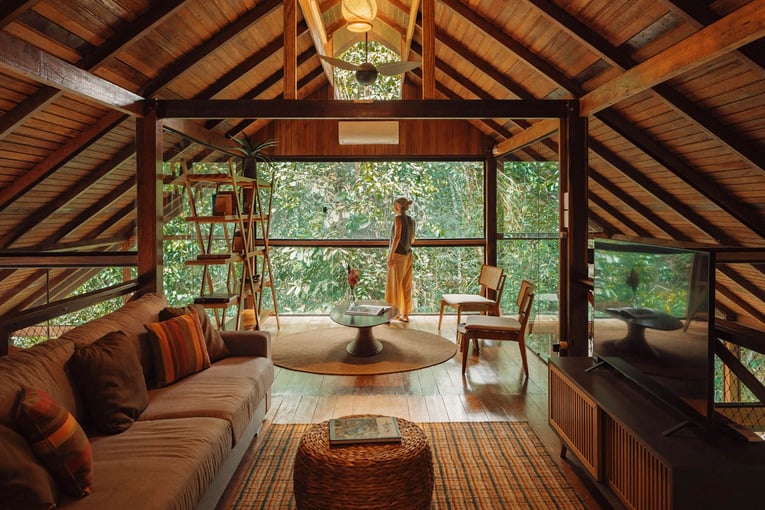 Anavilhanas Jungle Lodge, Brazílie – Amazonie 6565f20e292dd379789c0fa3_hospitalidade-villa-bacurau-fe-castellar
