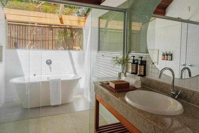 Anavilhanas Jungle Lodge, Brazílie – Amazonie 657891f8e24eb2ba791e145e_anavilhanas-jungle-lodge-4-rooms-bangalo-fe-castellari