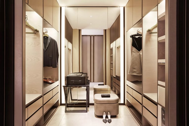 Armani Hotel Milano armani-milano-suite-wardrobe-scaled.jpg