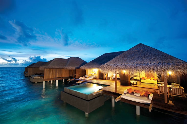 Ayada Ayada+Maldives+villas+SUNSET+OCEAN+SUITE+(1)