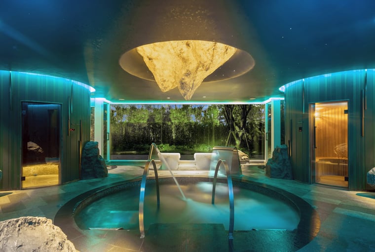 BTTHKB_KP_1220_spa_the rainforest_HR0001-1