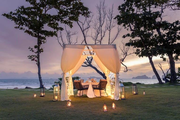 BTTHKB_WK_0723_dining_destination dining_HR0001-1