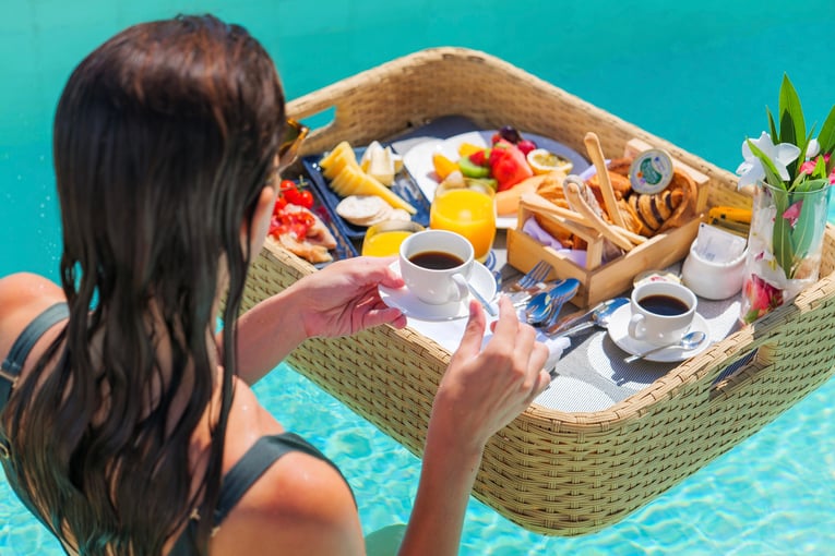 Baglioni Resort Maldives Floating_Breakfast_Baglioni_Resort_Maldives6