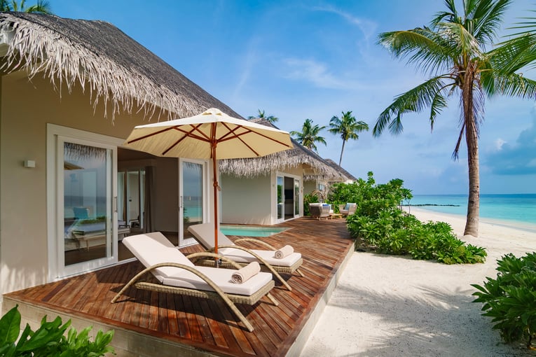 Baglioni_Resort_Maldives_Deluxe_Beach_Suite_with_pool_external_01