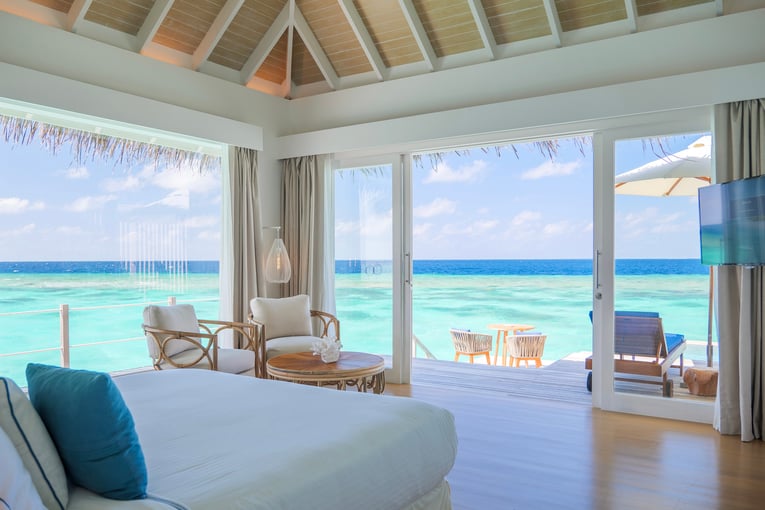 Baglioni_Resort_Maldives_Water_Villa_with_pool (2)