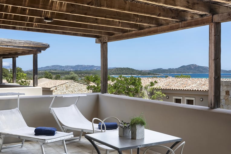 Baglioni_Resort_Sardinia_Sea_View_Suite_Veranda