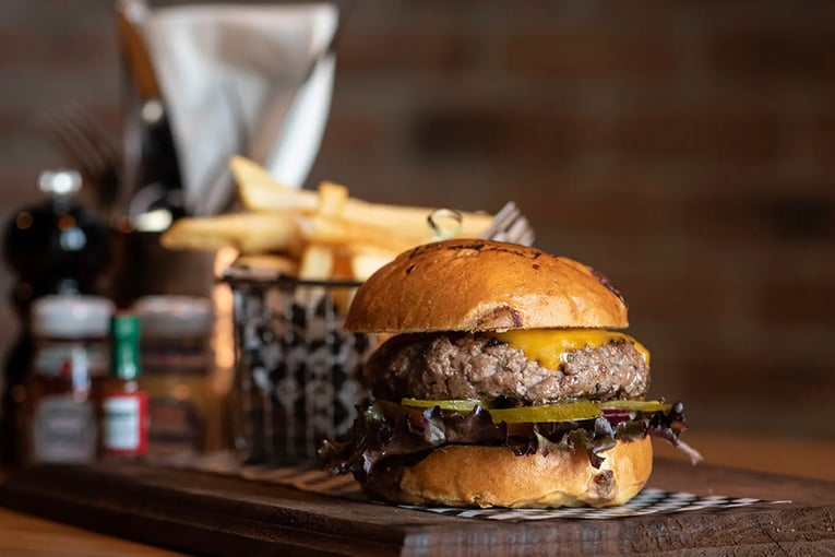 Banyan Tree Mayakoba the-burger-shop-chef-selection_0