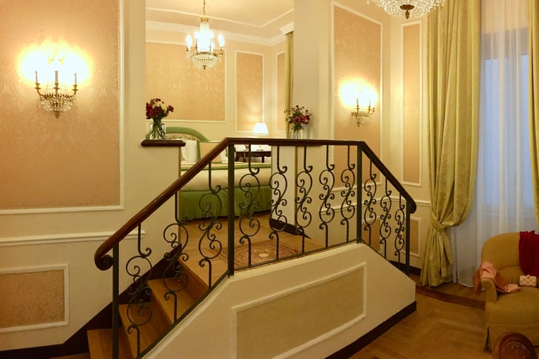 Bernini Palace 33- ROOM CLASSIC STYLE