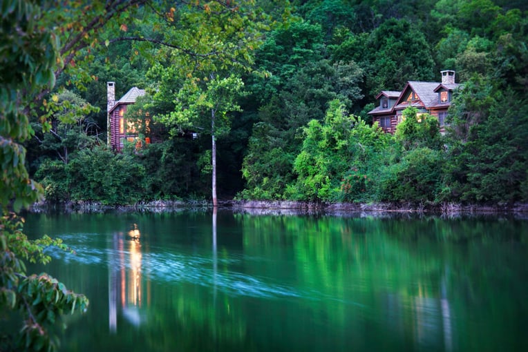 Big Cedar Lodge, USA – Missouri | Exclusive Tours 30 Lakeside Cabin exterior