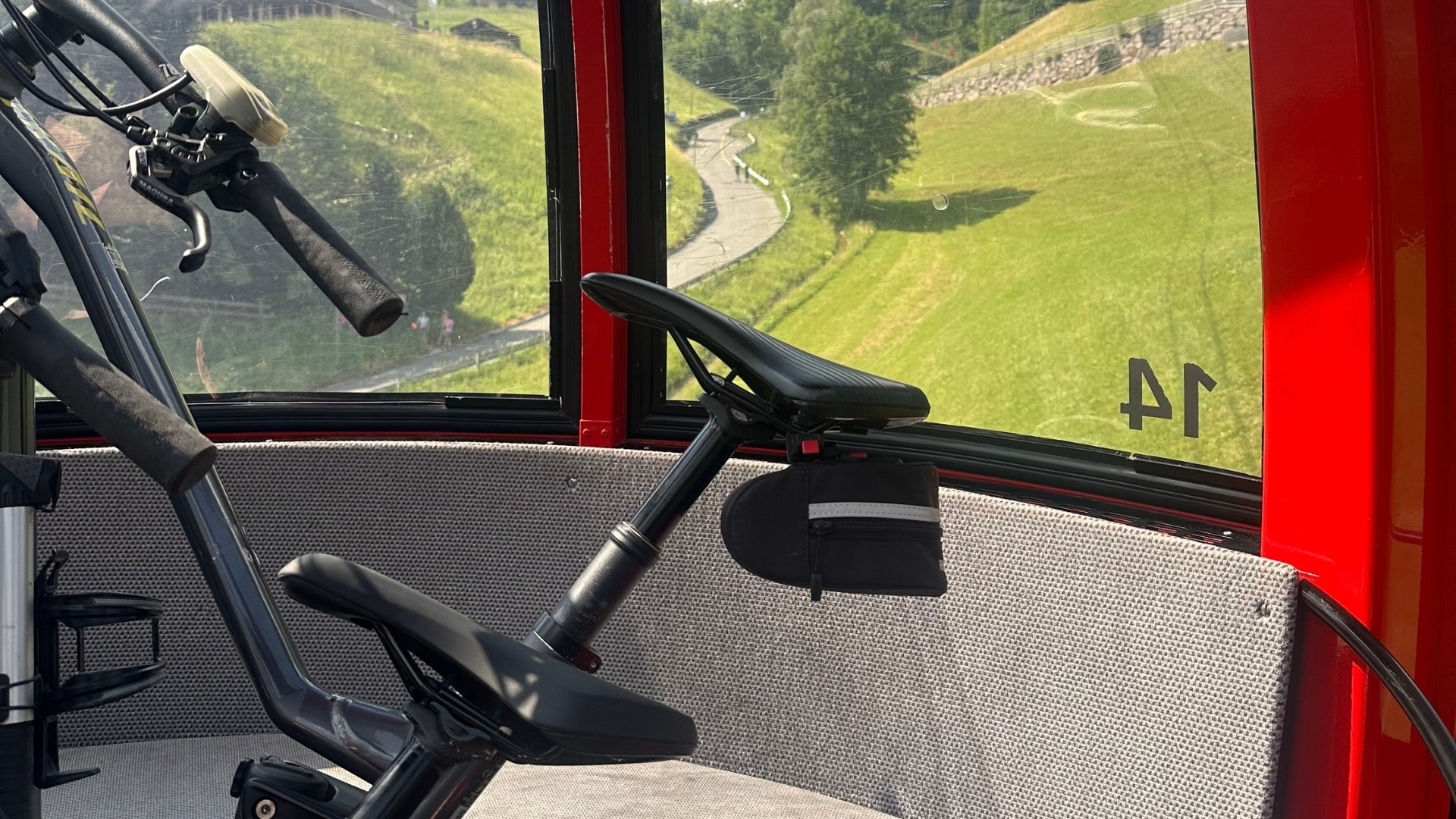 Blog_malá fotka na šířku_Dolomity ve stopách Anety_kola