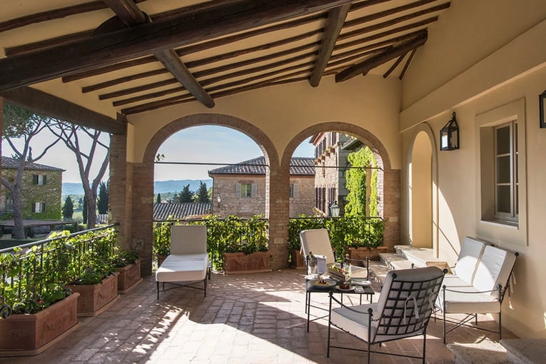 Borgo San Felice BSF-gallery-suite-loggia07_1