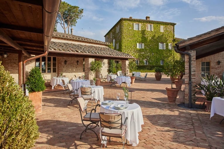 Borgo San Felice Ristorante-Il-Poggio-Rosso