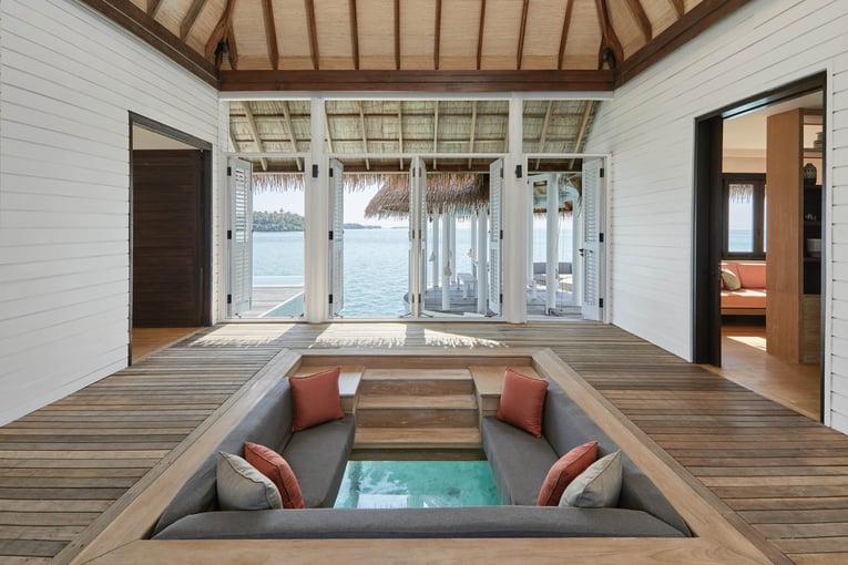 COMO Maalifushi 2 bedroom Maalifushi Water Villa_Glass Floor Sitting area-min