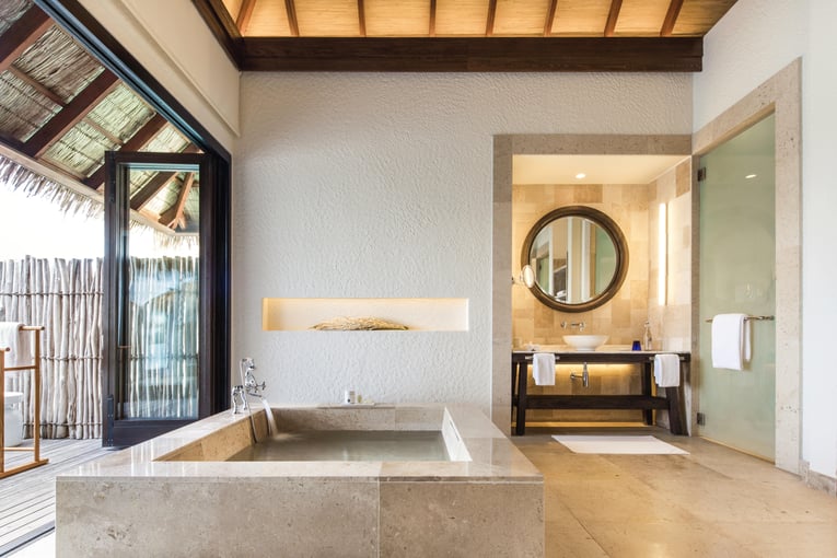 COMO Maalifushi Bathroom_Overwater_Suites___Villas-min