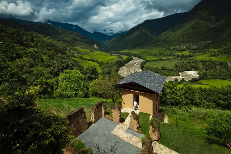 COMO Uma Punakha, Bhután – Paro | Exclusive Tours COMO_Shambhala_Building_and_Ruins