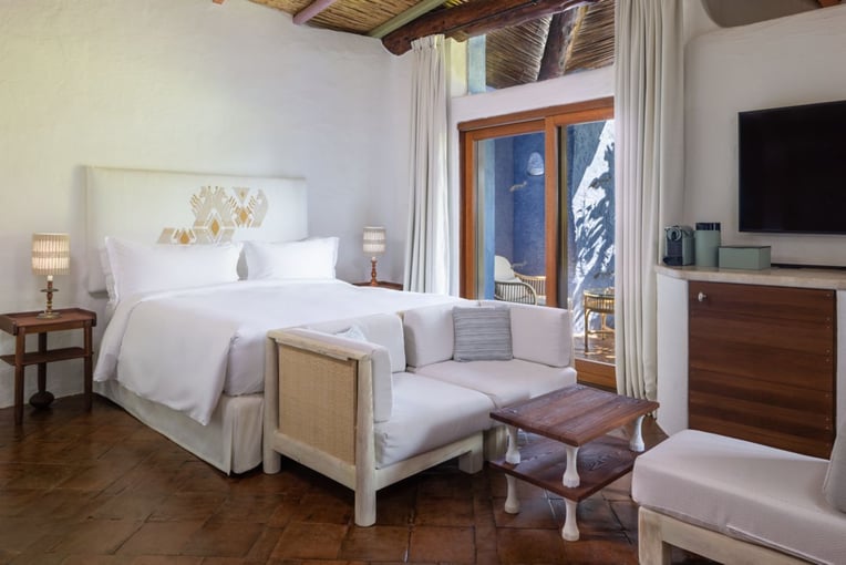 Cala Di Volpe, A Luxury Collection lc-olblc-lc-olblc-guest-room-40649-48298_Classic-Hor