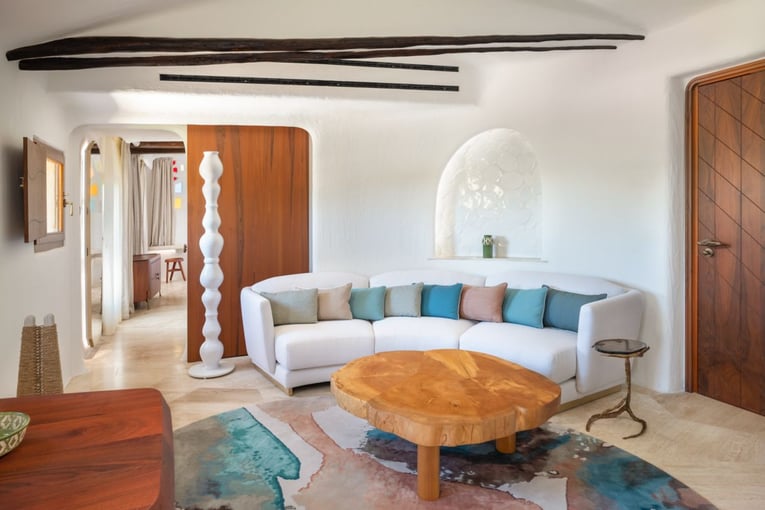 Cala Di Volpe, A Luxury Collection lc-olblc-living-room-21866_Classic-Hor