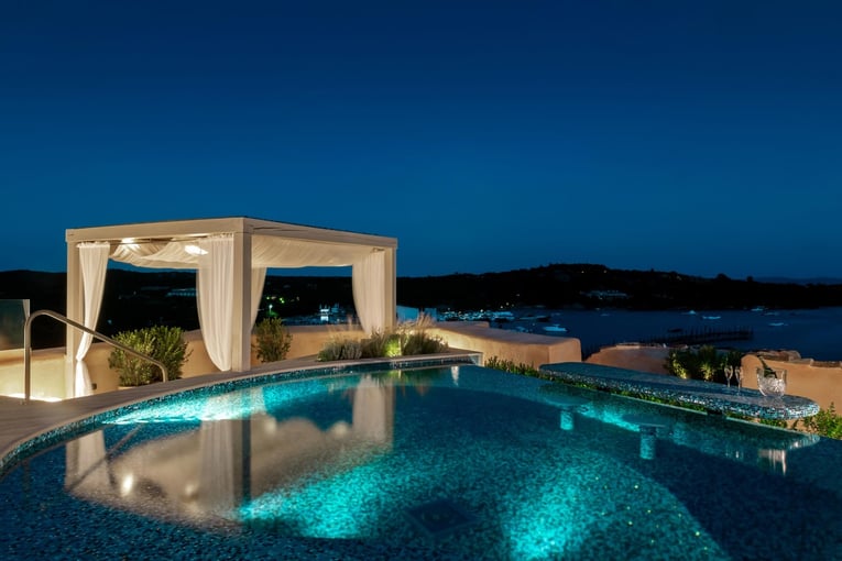 Cala Di Volpe, A Luxury Collection olblc-harrods-suite-terrace-1927-hor-clsc