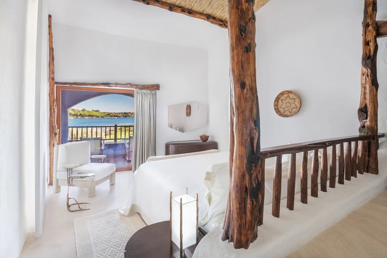 Cala Di Volpe, A Luxury Collection olblc-king-guestroom-7433-hor-clsc