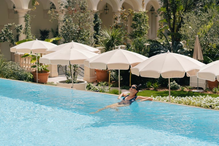 Carlton Cannes, a Regent hotel, Francie – Cannes | Exclusive Tours regent-pool-carlton-cannes-1