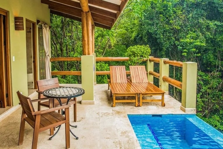 Casa Chameleon Hotel at Mal País casa-chameleon-mal-pais-villa-plunge-pool-jungle-1024x576