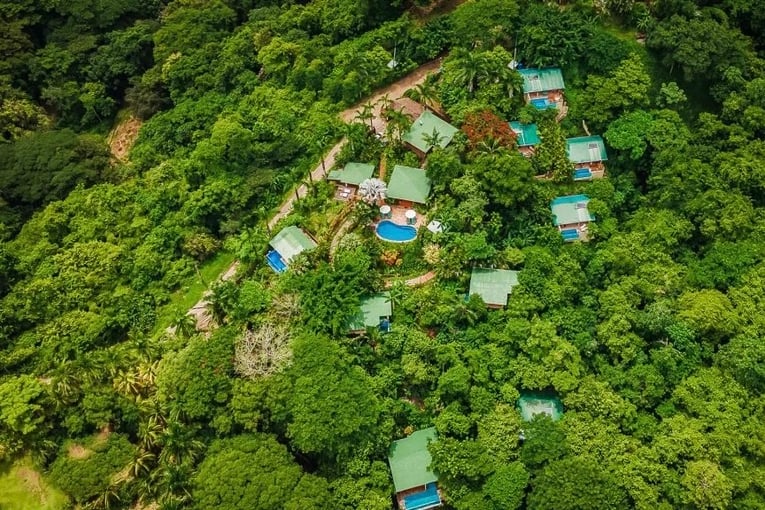 Casa Chameleon Hotel at Mal País mal-pais-villas-1024x576