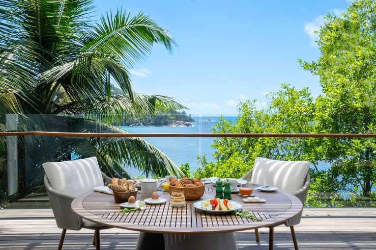 Cheval Blanc Seychelles | Exclusive Tours breakfast_hill_villa_cby_©_oliver_fly_photography_4