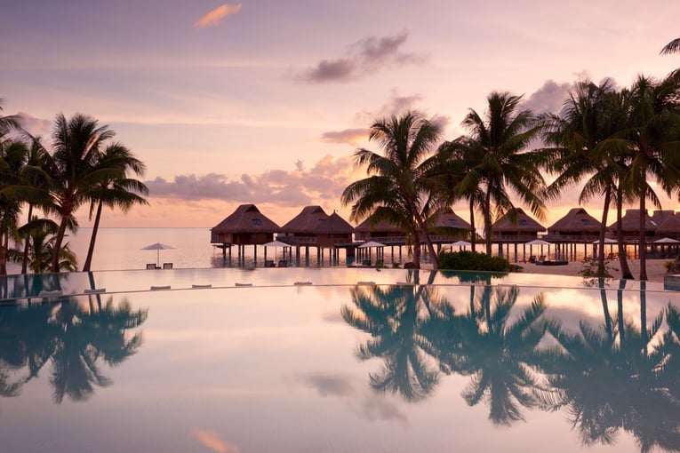 Conrad Bora Bora Nui Sunset Pool - 01