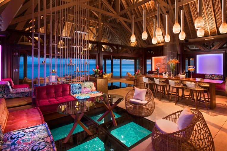 Conrad Bora Bora Nui Upa Upa Lounge Bar (1)